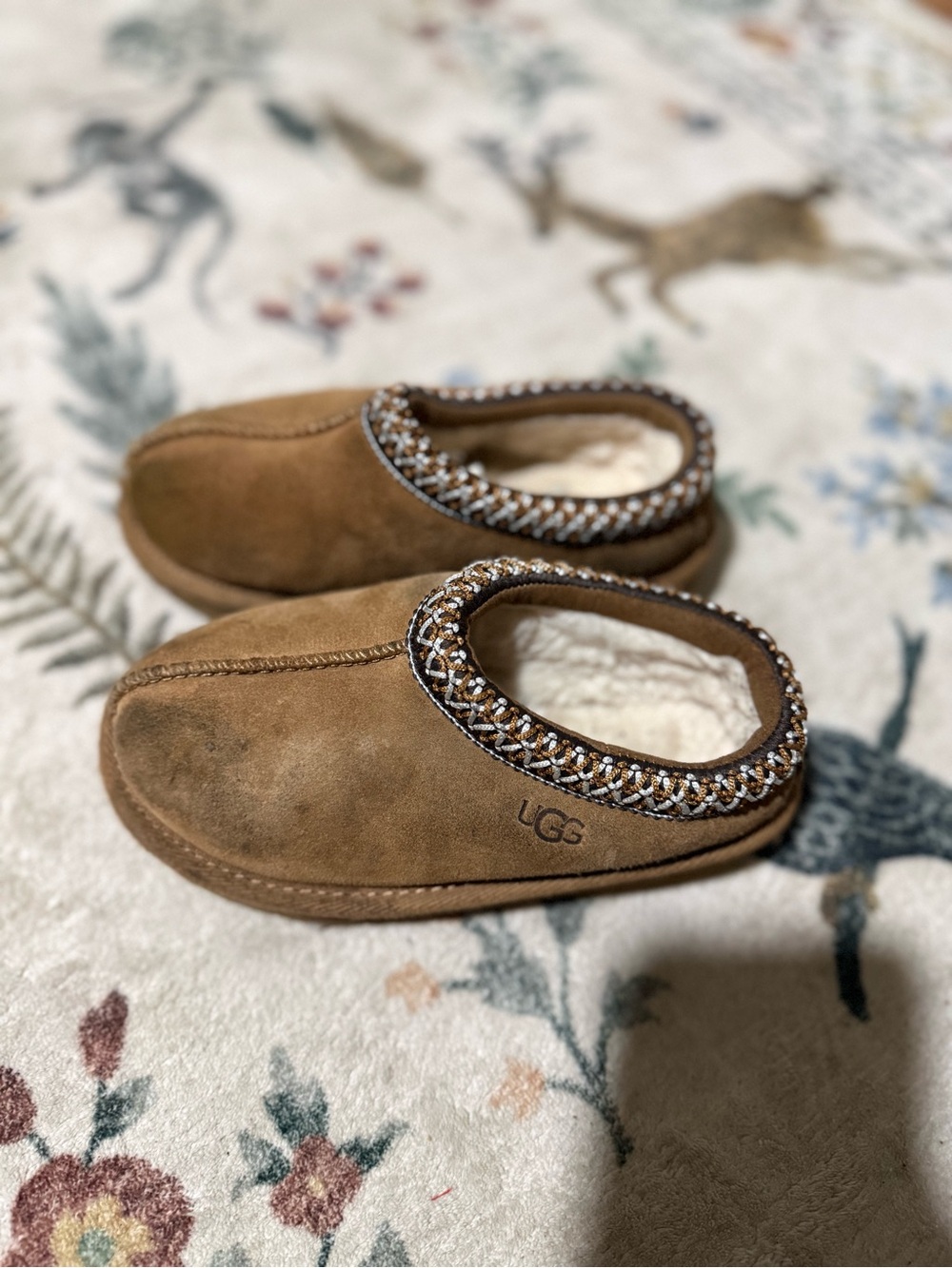 UGG Kids' Tasman cozy Slip-On Slippers in Chestnut 10